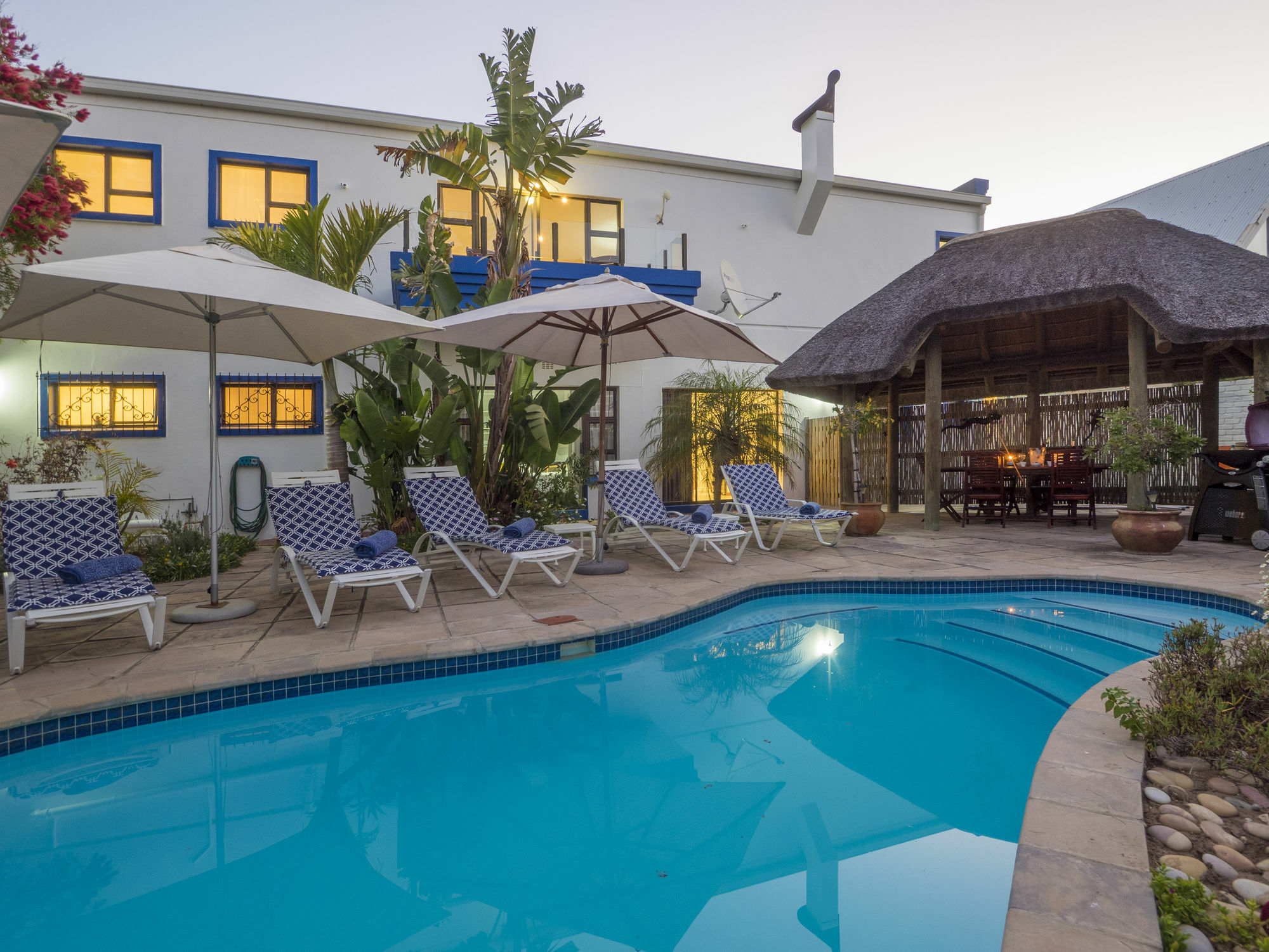 Shining Waters Guest House Wilderness Exterior photo